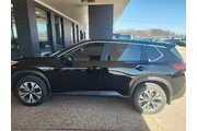 $22506 : Nissan Rogue 2023 SV 4dr Cro thumbnail