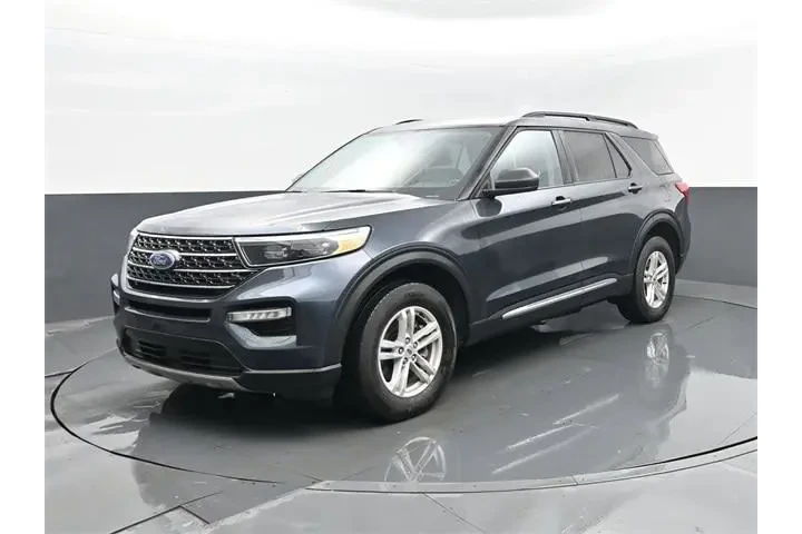$28987 : Ford Explorer 2023 AWD XLT 4 image 2