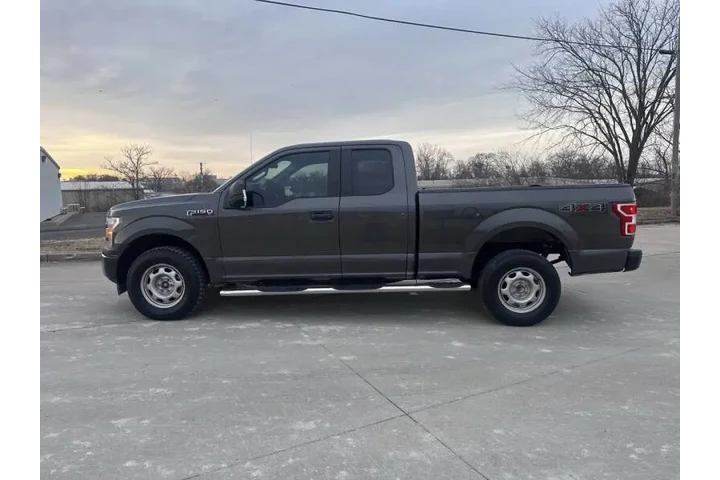 $9500 : 2018 F-150 Lariat image 4