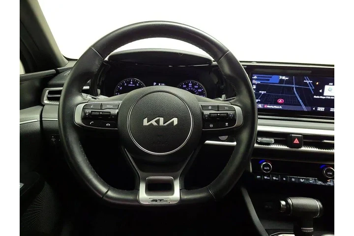 $27998 : Kia K5 2023 GT-Line 4dr Seda image 10