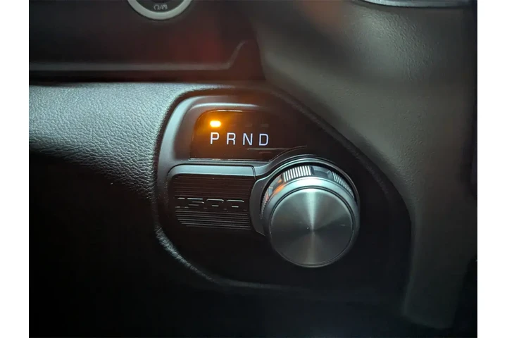 $31997 : Ram 1500 2021 4x2 Laramie 4d image 10