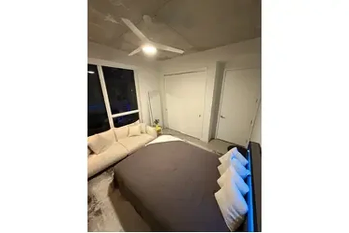 $1600 : Habitación en renta image 4