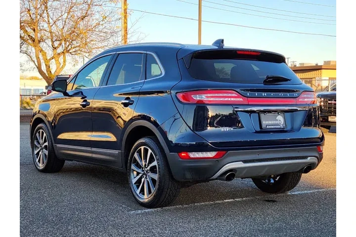 $16472 : 2019 MKC Reserve image 9