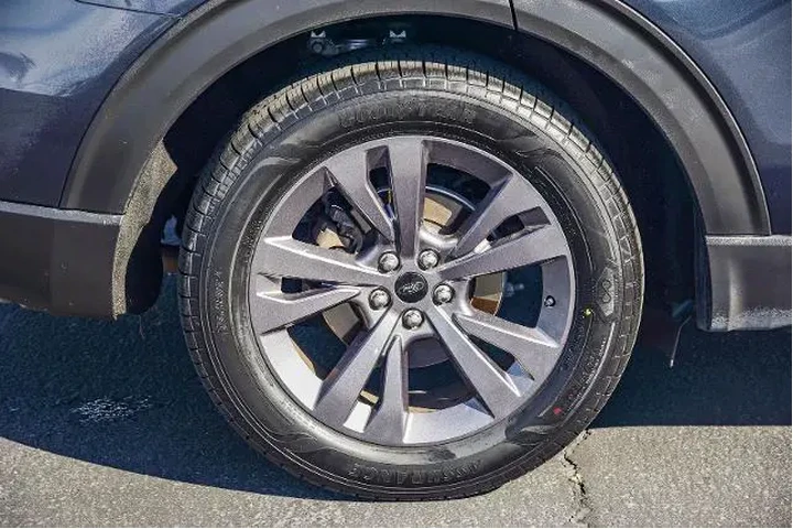 $29995 : Ford Explorer 2023 XLT 4dr S image 8