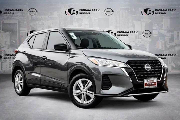 $20599 : Nissan Kicks Play 2025 S 4dr image 1
