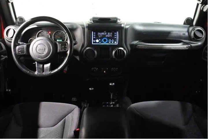 $17889 : Jeep Wrangler 2013 4x4 Sport image 2