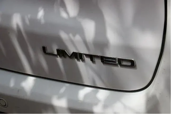 $26995 : Jeep Compass 2025 4x4 Limite image 7