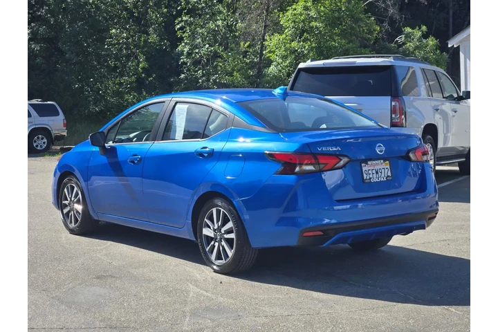 $10293 : Nissan Versa 2021 SV 4dr Sed image 6