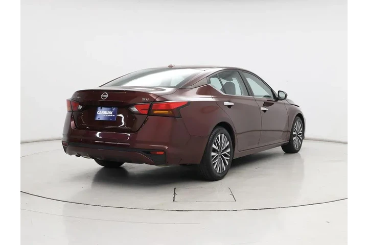 $17998 : Nissan Altima 2023 2.5 SV 4d image 8