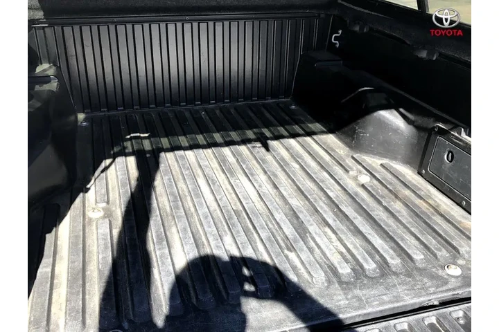$23990 : 2013 Tacoma Double Cab V6 4WD image 8