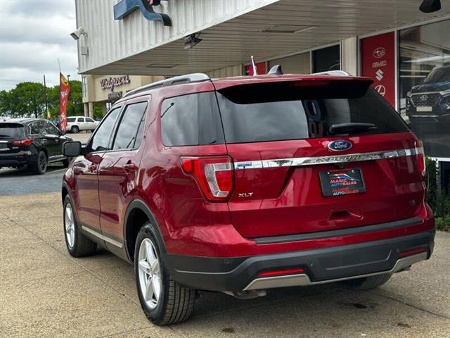 $23499 : 2019 Explorer XLT image 8