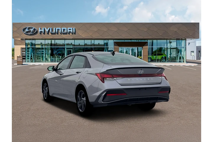 $23990 : Hyundai ELANTRA 2026 SEL Spo image 5