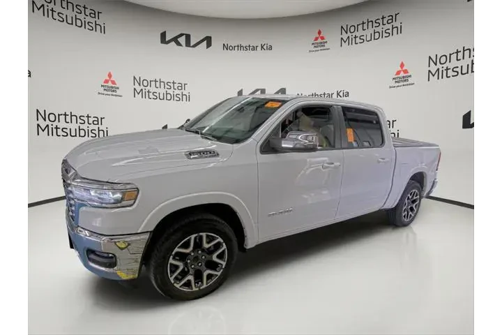 $38490 : Ram 1500 2025 4x4 Laramie 4d image 2