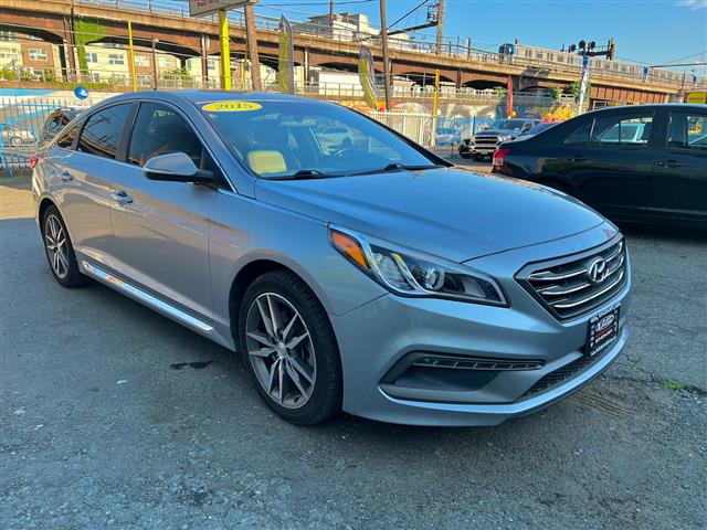 2015 Sonata SPORT image 1