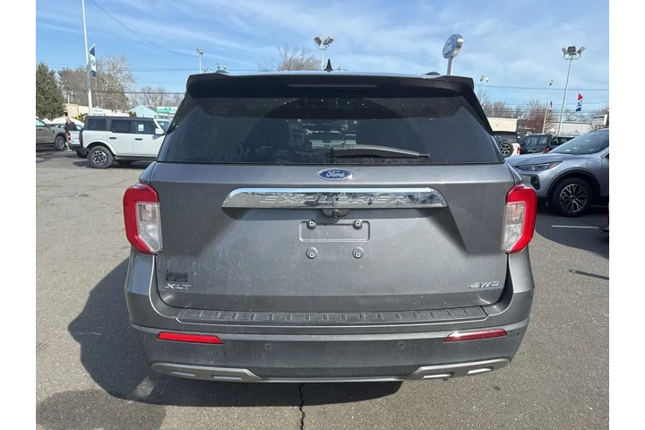 $25995 : Ford Explorer 2022 AWD XLT 4 image 5