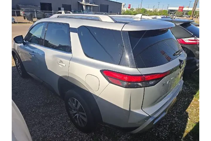 $35654 : Nissan Pathfinder 2025 SL 4d image 2