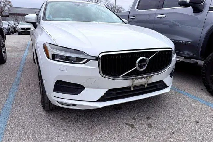 $20764 : Volvo XC60 2018 AWD T6 Momen image 2