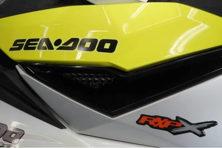 $12777 : 2016 Sea-Doo RXP-X image 9