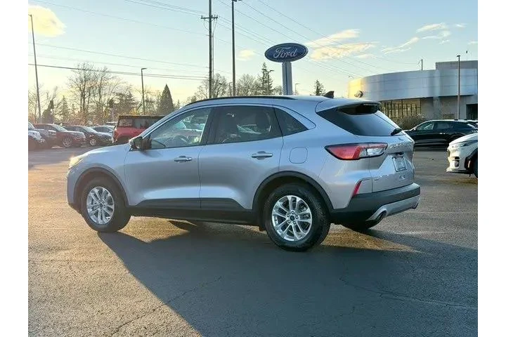 $15995 : Ford Escape 2020 SE 4dr SUV image 6