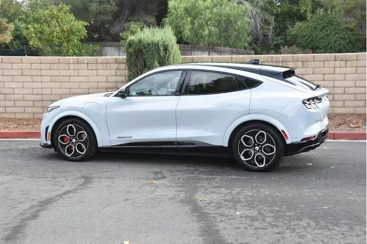 $34999 : 2022 Mustang Mach-E GT image 8