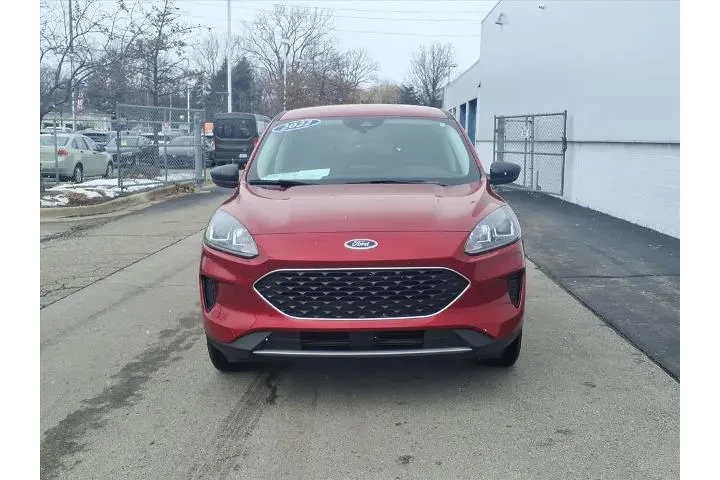 $21874 : Ford Escape 2022 AWD SE 4dr image 2
