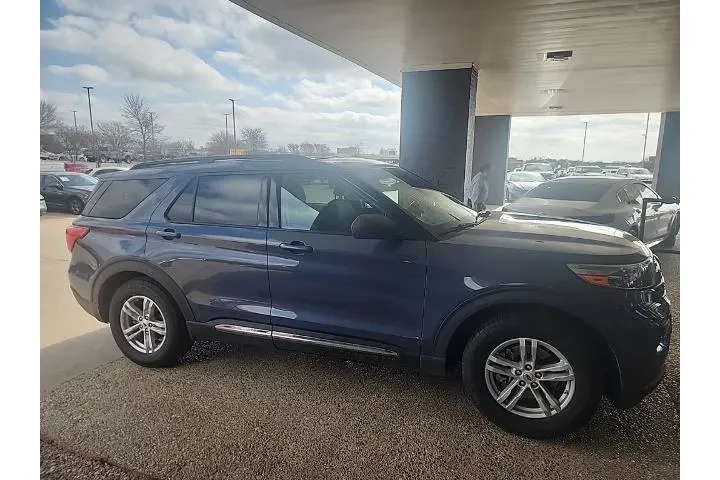 $19740 : Ford Explorer 2021 XLT 4dr S image 3