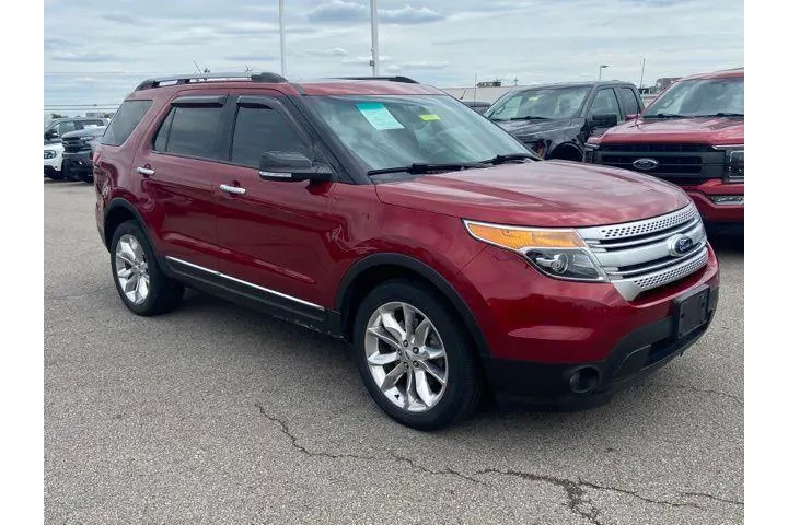 $13975 : Ford Explorer 2014 AWD XLT 4 image 2