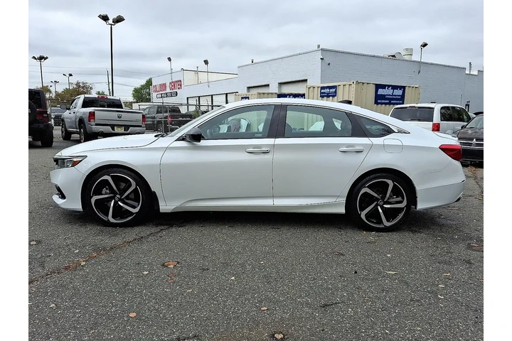 $22299 : Honda Accord 2022 Sport 4dr image 2