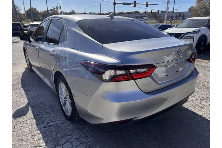 $16999 : 2021 Camry LE image 8