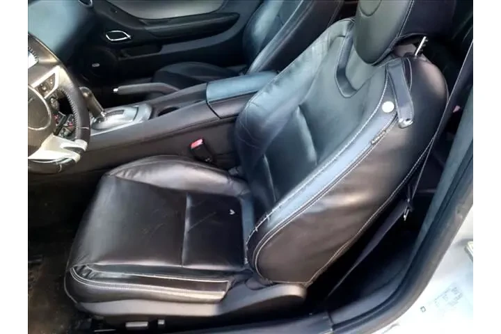 $12395 : 2010 Camaro LT2 Coupe image 9