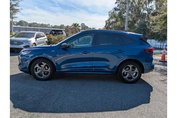 $21214 : Ford Escape 2023 ST-Line 4dr image 6