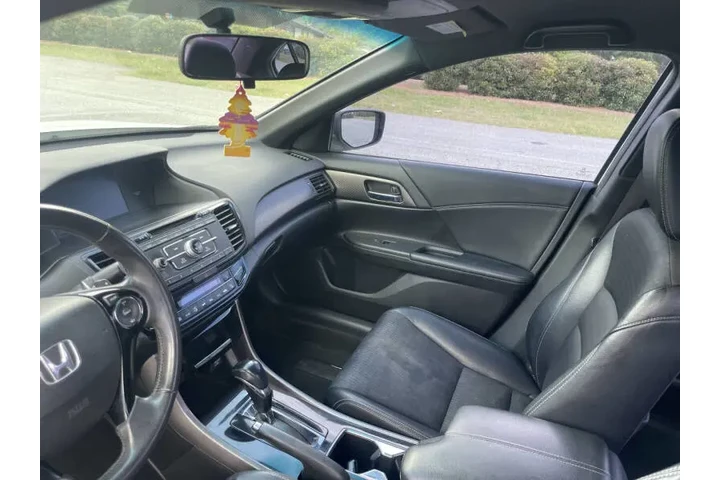 $14500 : 2016 Accord Sport image 10