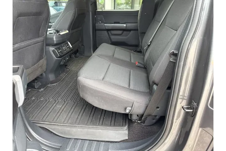 $40000 : Ford F-150 2022 4x4 XLT 4dr image 8