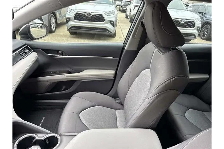 $22557 : Toyota Camry 2023 LE 4dr Sed image 8