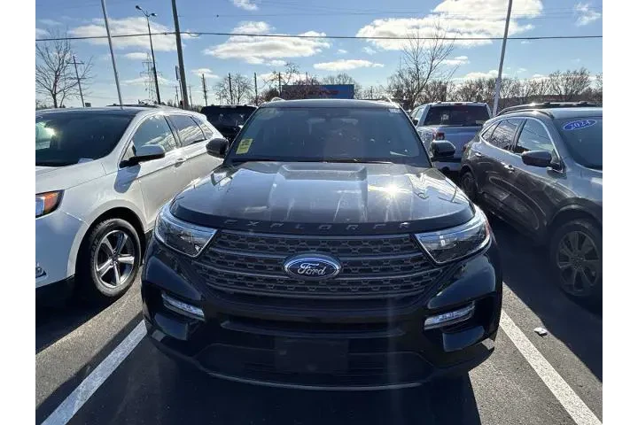 $34244 : Ford Explorer 2023 AWD XLT 4 image 6