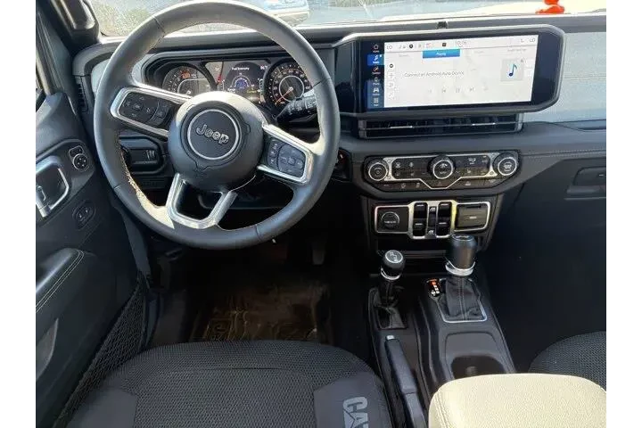 Jeep Wrangler 2024 4x4 Sahar image 7