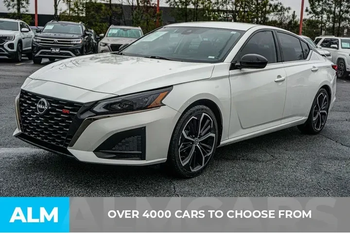 $18920 : Nissan Altima 2024 2.5 SR 4d image 3