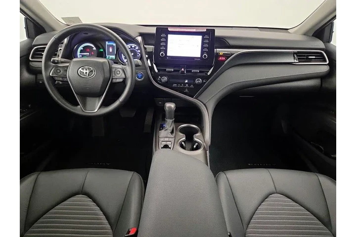 $29998 : Toyota Camry Hybrid 2024 SE image 9