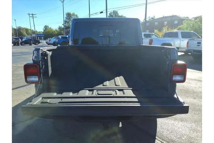 $39988 : Jeep Gladiator 2024 4x4 Spor image 9