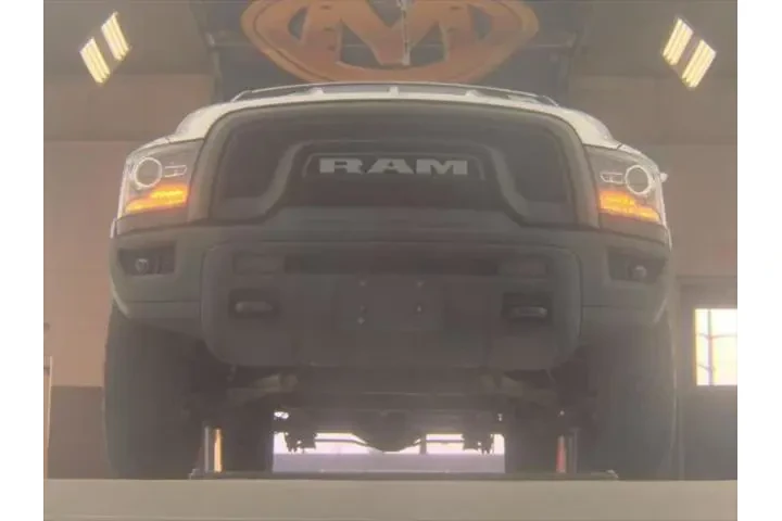 $27497 : Ram 1500 Classic 2019 4x4 SL image 3