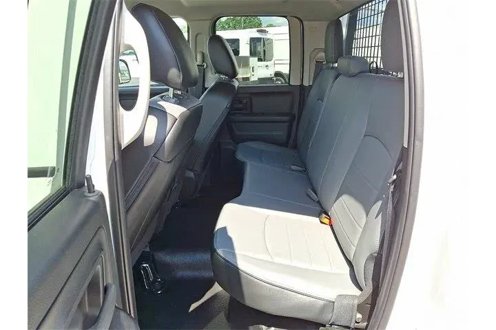 $27988 : Ram 1500 Classic 2023 4x2 Tr image 8