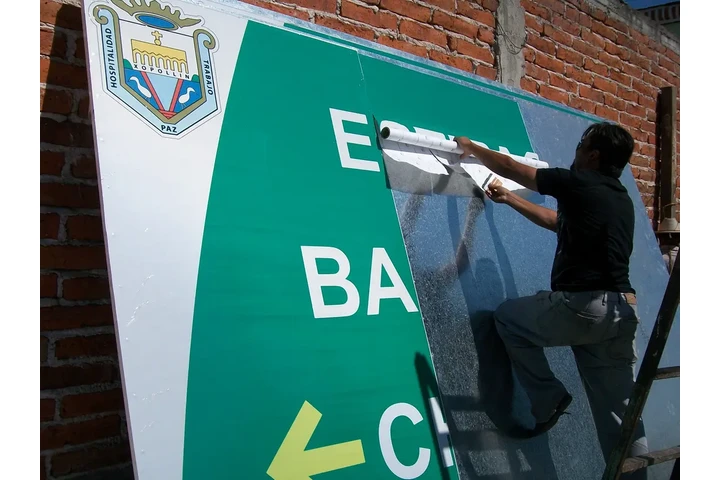 Letreros Señalamiento Vial image 3
