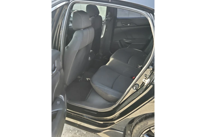 $18900 : 2018 honda civic sport image 3