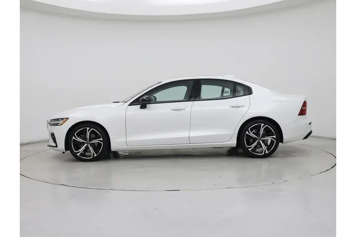 $29998 : Volvo S60 2024 B5 Core Dark image 3