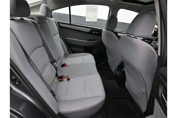 $15652 : Subaru Legacy 2018 AWD 2.5i image 6