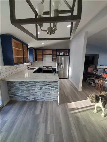 Counter tops image 8