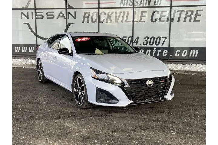 $17874 : Nissan Altima 2025 2.5 SR 4d image 2