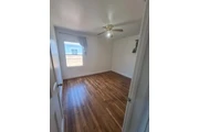 $900 : Beautiful Home...LAKEWOOD,CA thumbnail