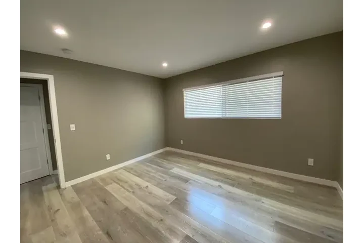 $1100 : Apartamento listo para vivir image 6