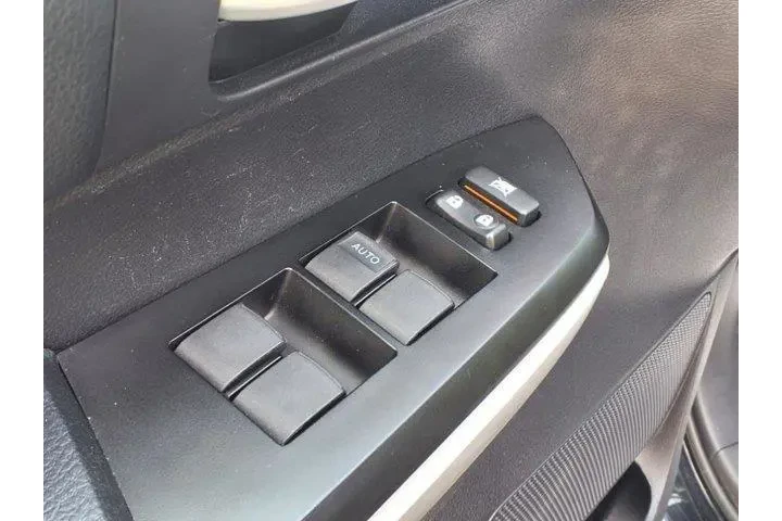 $35998 : Toyota Tundra 2020 4x4 SR5 4 image 6